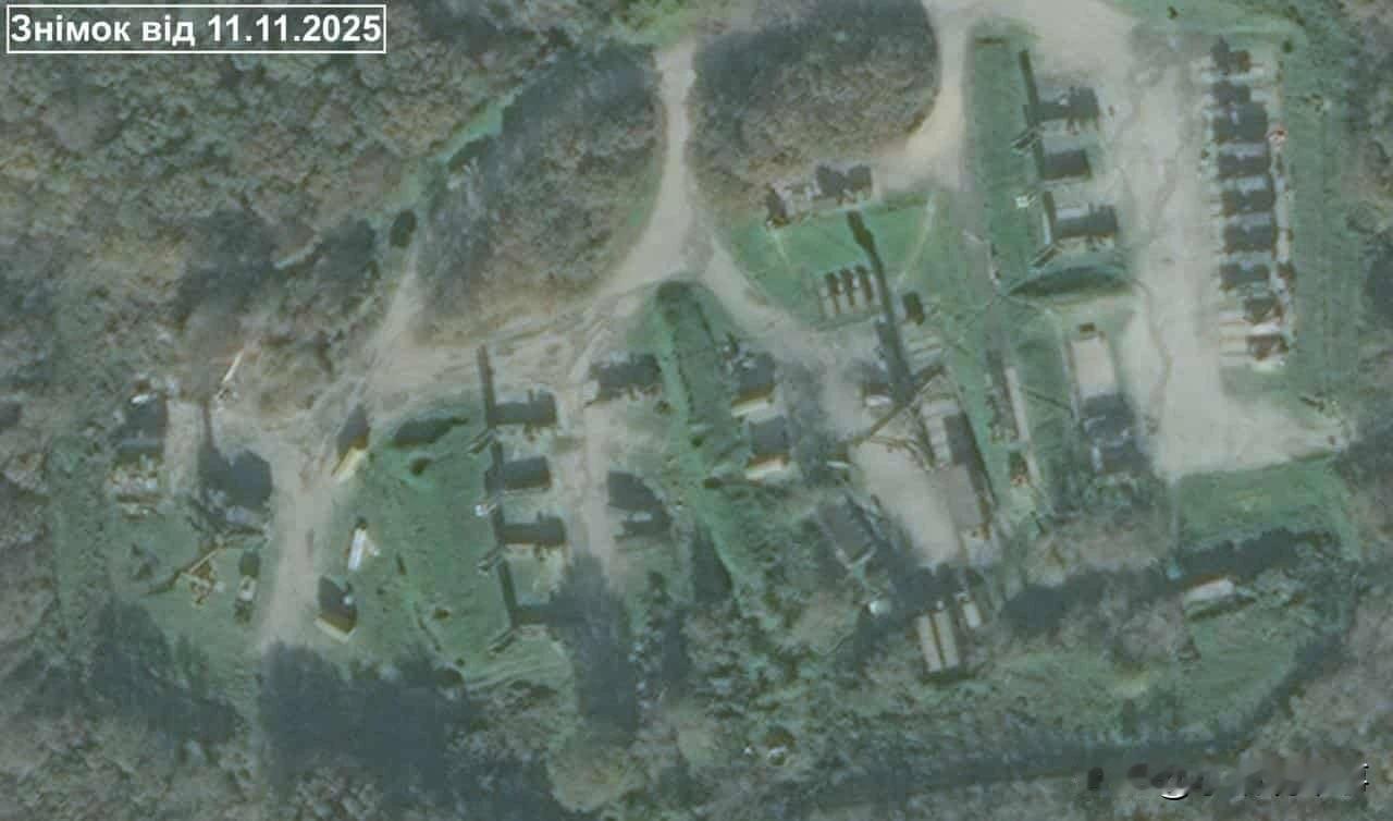 🇷🇺🇺🇦乌克兰人发布了11月11日和15日俄罗斯新罗西斯克市南部的俄军第