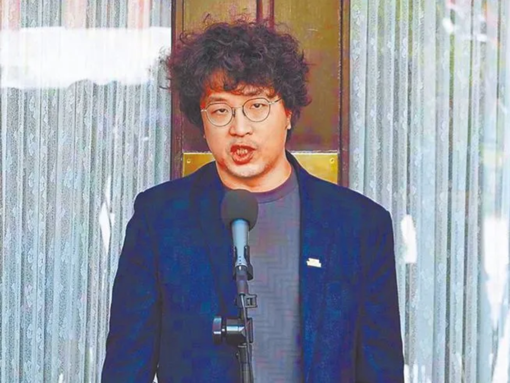 韩国瑜又躺枪，民众党提案称，“以后立委去中国大陆，跟韩国瑜报备”，遭到大陆台商之