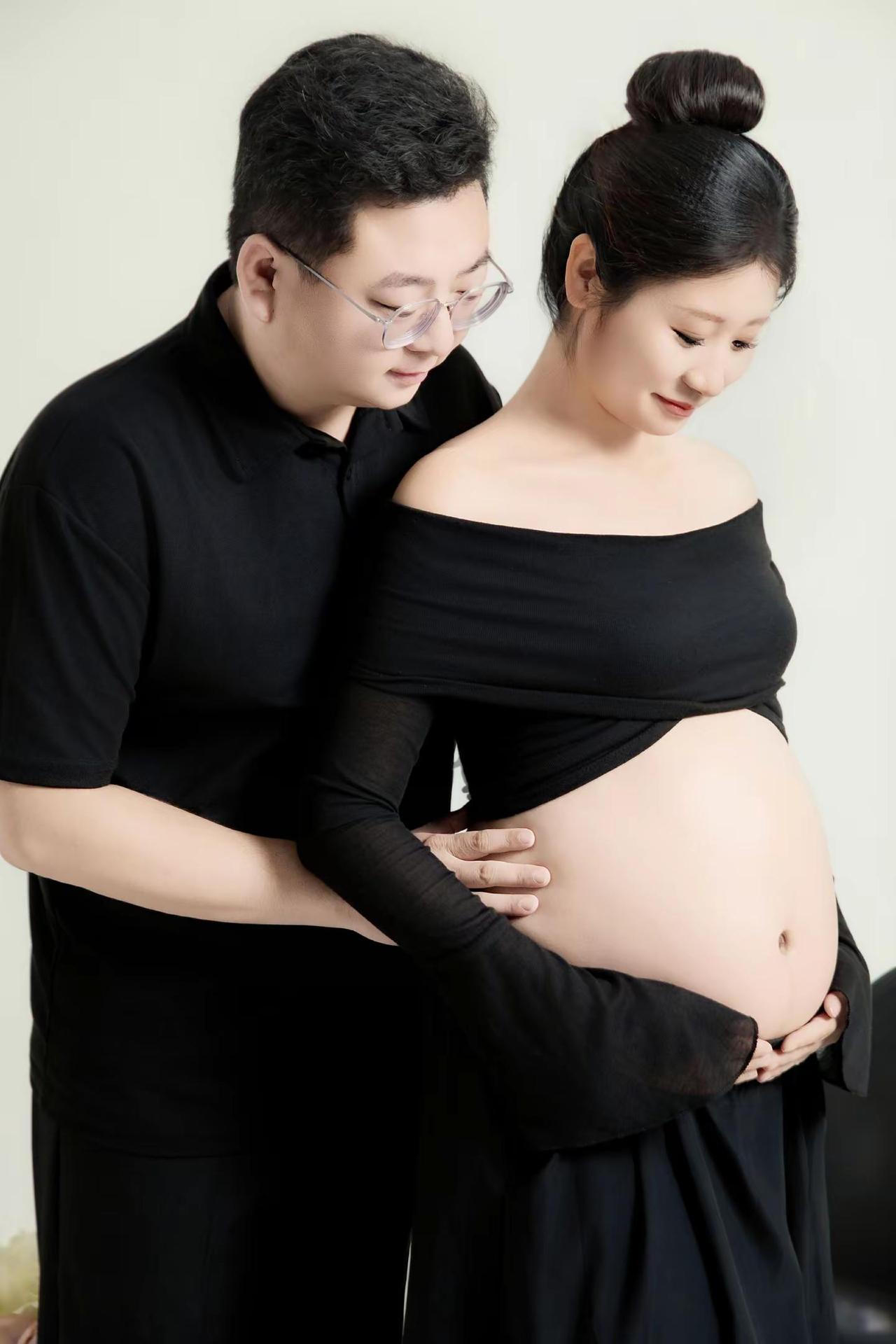 孕育之美！宝贝，虽然不曾见面，我们全家已深爱你在心底！一个身体两个心跳珍惜和宝