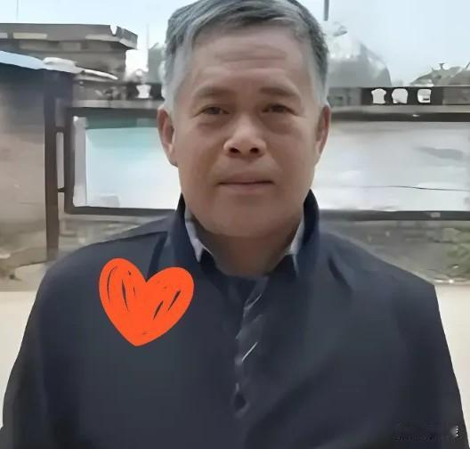 湖南有个男人，第一任妻子走后，他再婚娶了个带三个女儿的女人。谁也没想到，