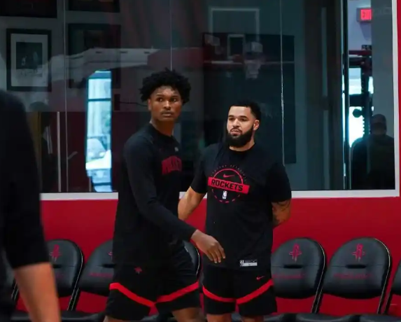 怎么感觉阿门无形中被压价了这种打法看似是重用阿门，实际上跟阿门的实际作用完全不