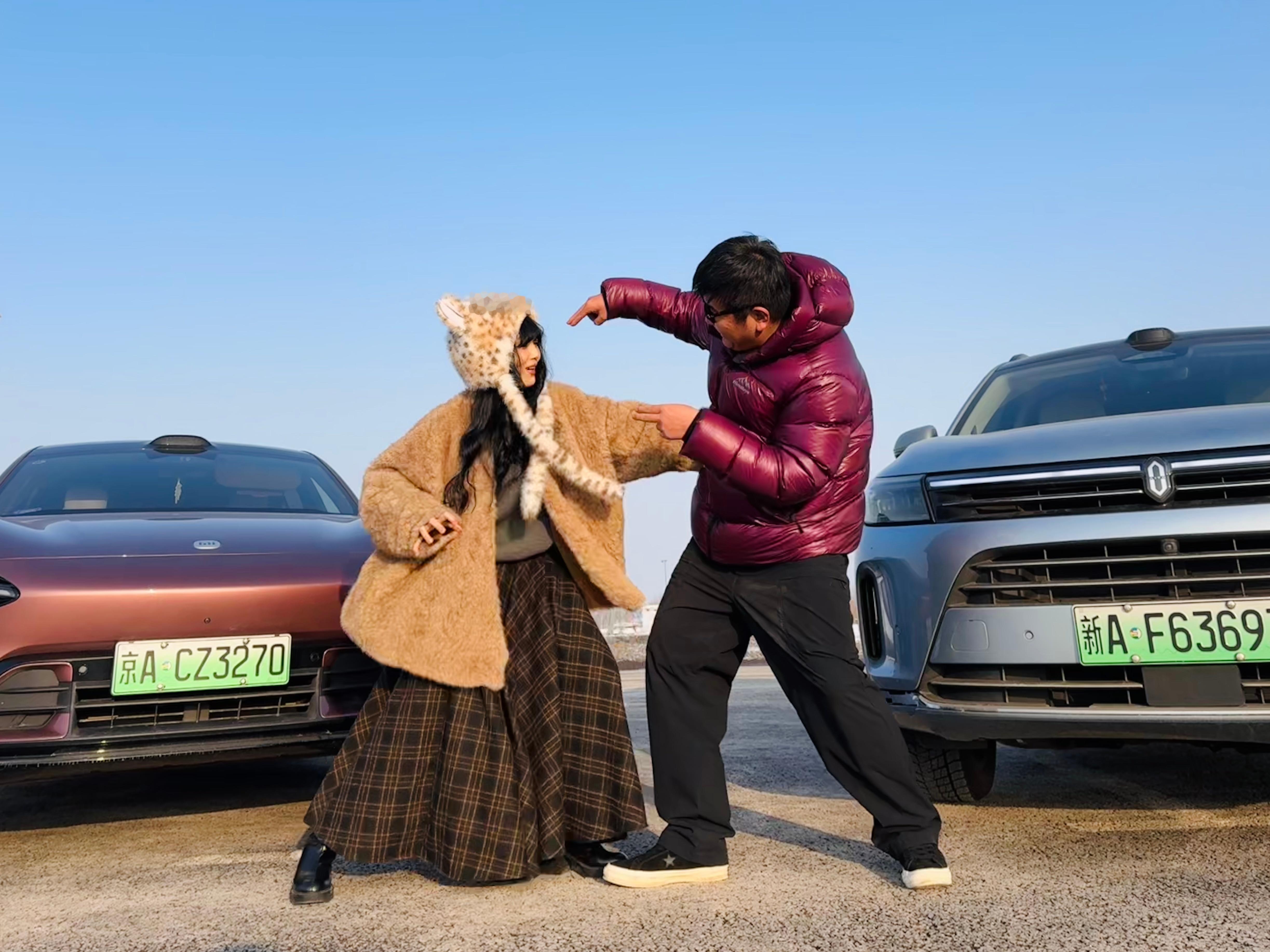 小米车主vs问界车主本来想好好撕一下的无奈天太冷简单比划一下得了