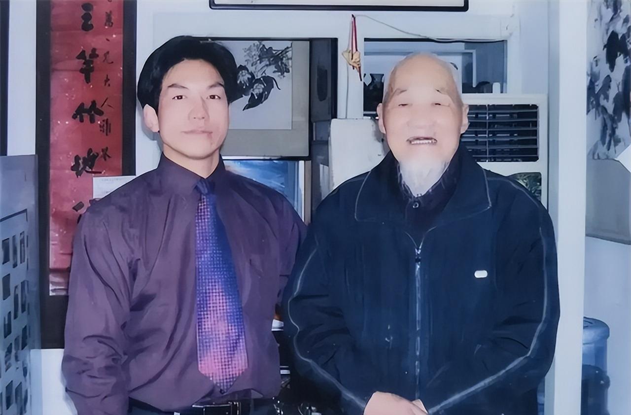 1945年6月30日，中国军人耿谆率领700多名中国劳工，在日本本土发动了震惊世