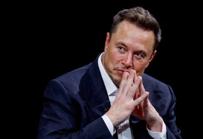 马斯克“富上加富”! SpaceX冲击8000亿美元估值, 计划2026年上市