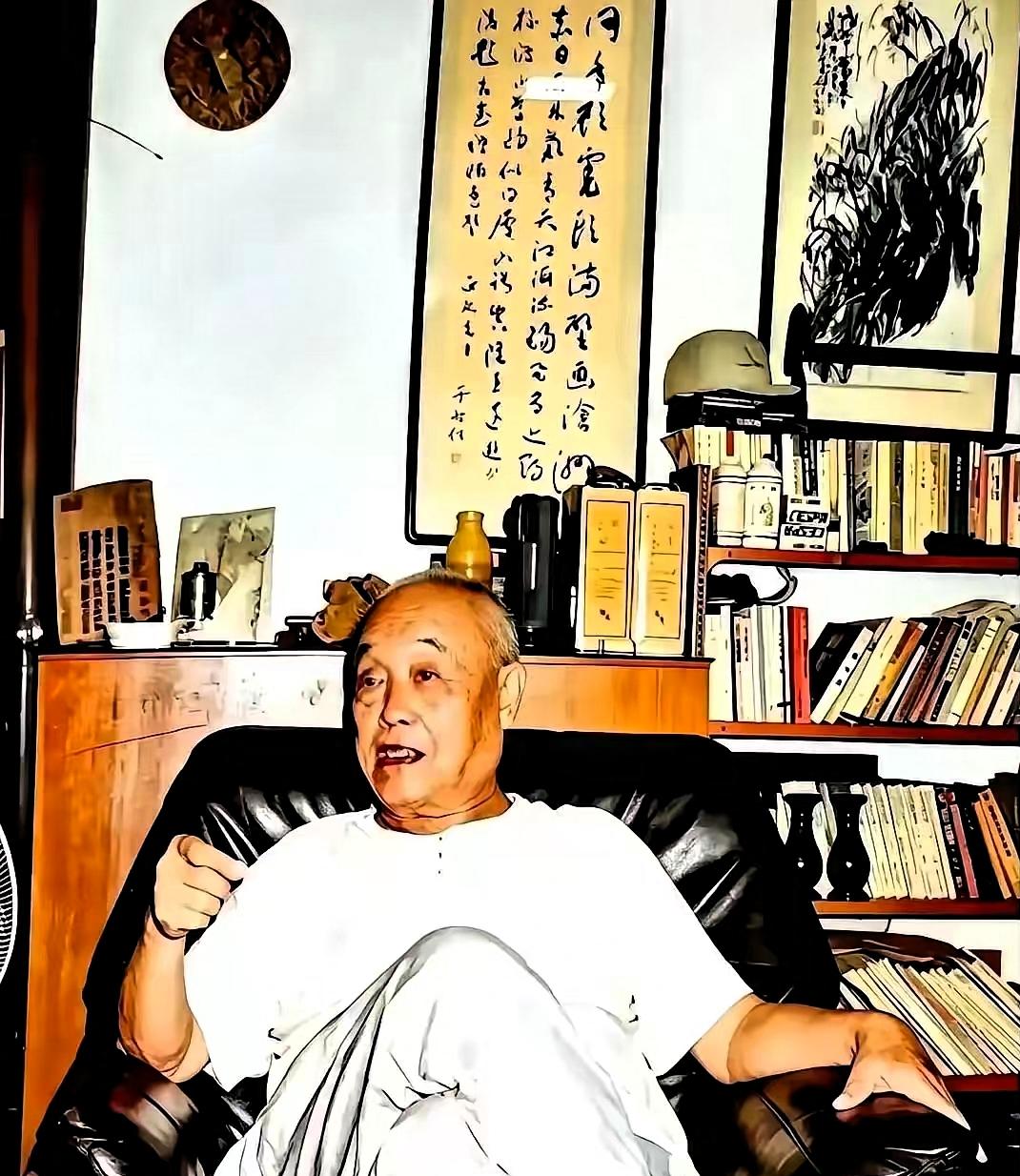 见过脸皮厚的，真没见过把无耻直接刻进骨灰里的。活到97岁，背着无数地下党先烈沉甸