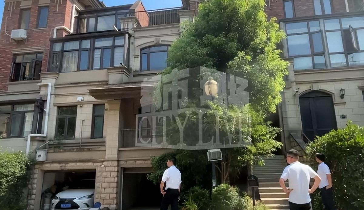 [点赞]江西南昌，一男子买下别墅后，一直都没装修，直到10多年后，他才回来查看