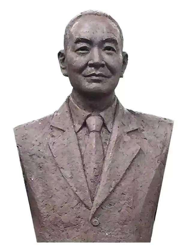 我党特工跟蒋介石去台湾的都有谁1、吴石:国民党“国防部”参谋次长，为中共提供了