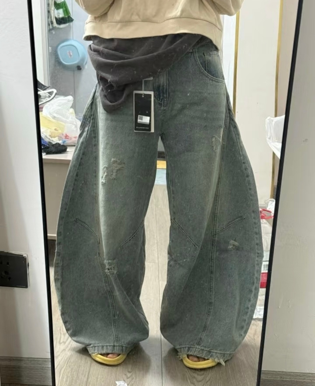 弯刀裤不是，这对吗[笑着哭]走的啥风格啊[doge]​​​