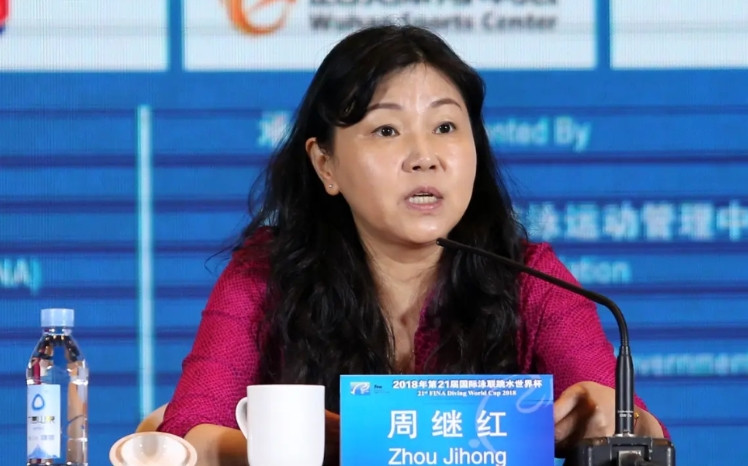 周继红返聘说明了什么说明了只要你有能力哪怕你已经到了退休年龄同样可以驰骋职