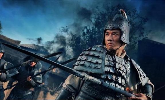 古代将军用的“枪”是用什么做成的？并非铁棍，寻常人根本用不起楚汉相争那会儿，