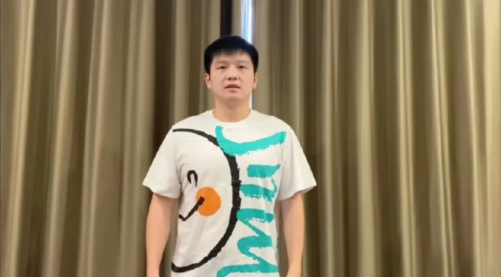 十年之后的樊振东和十年之后的方博谁更厉害？前国手方博近日在直播间说：让樊振东