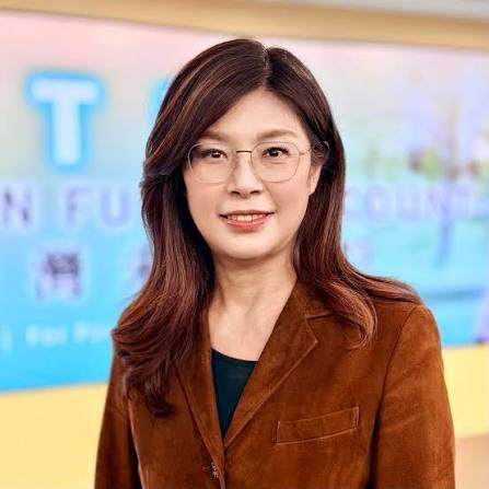 不愧为“议题天王”！郑丽文再设立“新战场”——进逼赖清德下架“台独党纲”。挟访陆