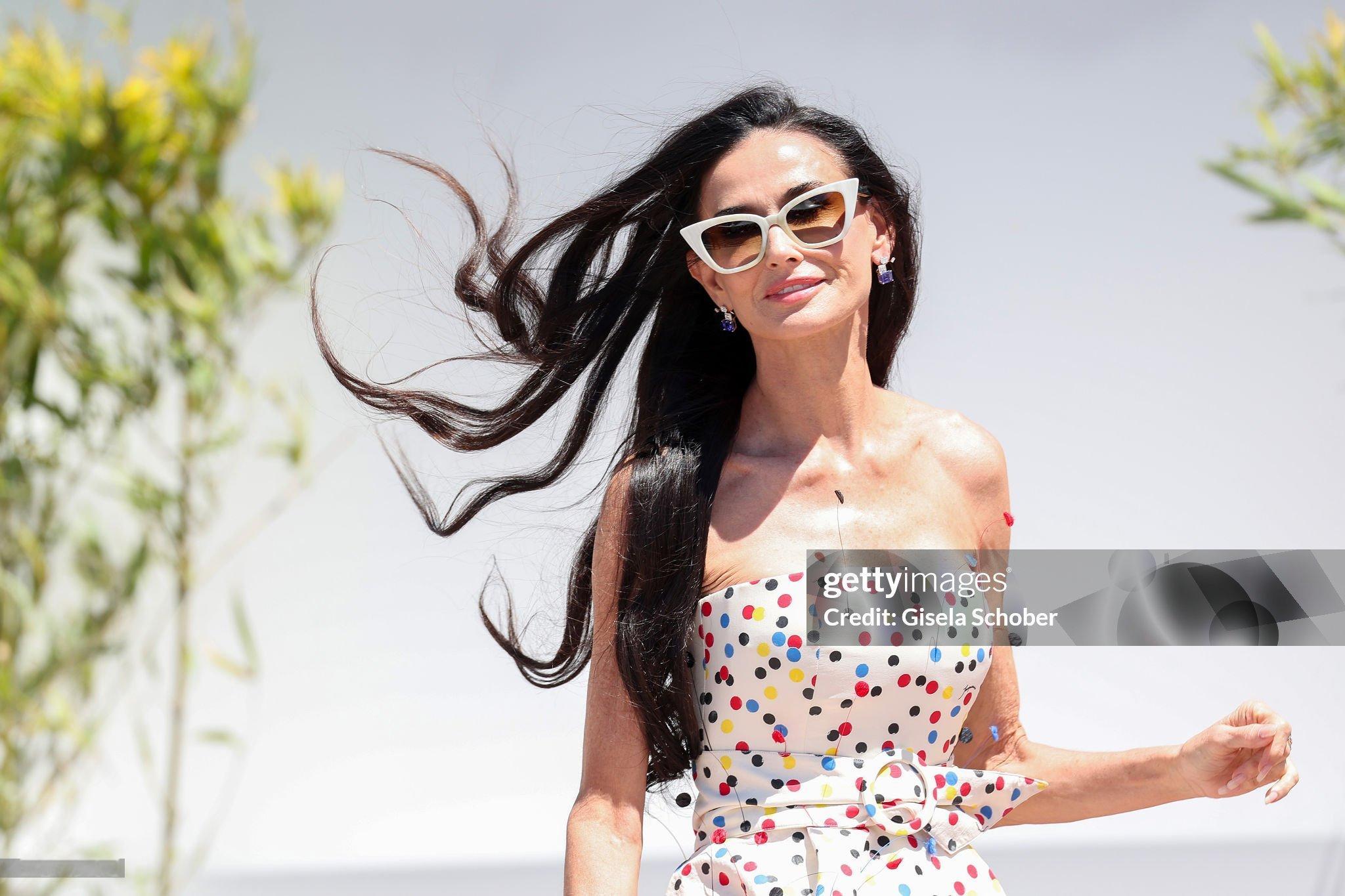 DemiMoore｜戛纳电影节红毯今年戛纳正式拉开序幕，我们的门面担当