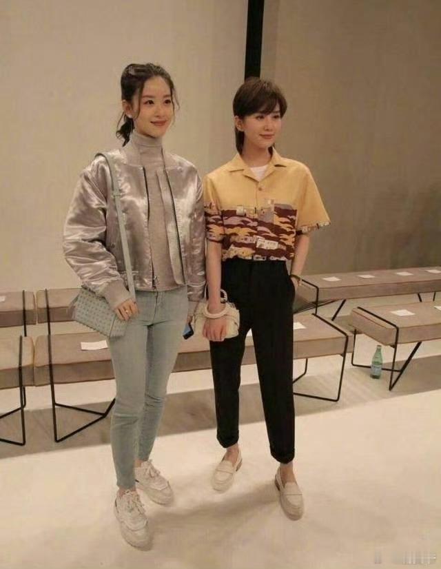 章泽天身高162cm，刘诗诗身高165cm​​​