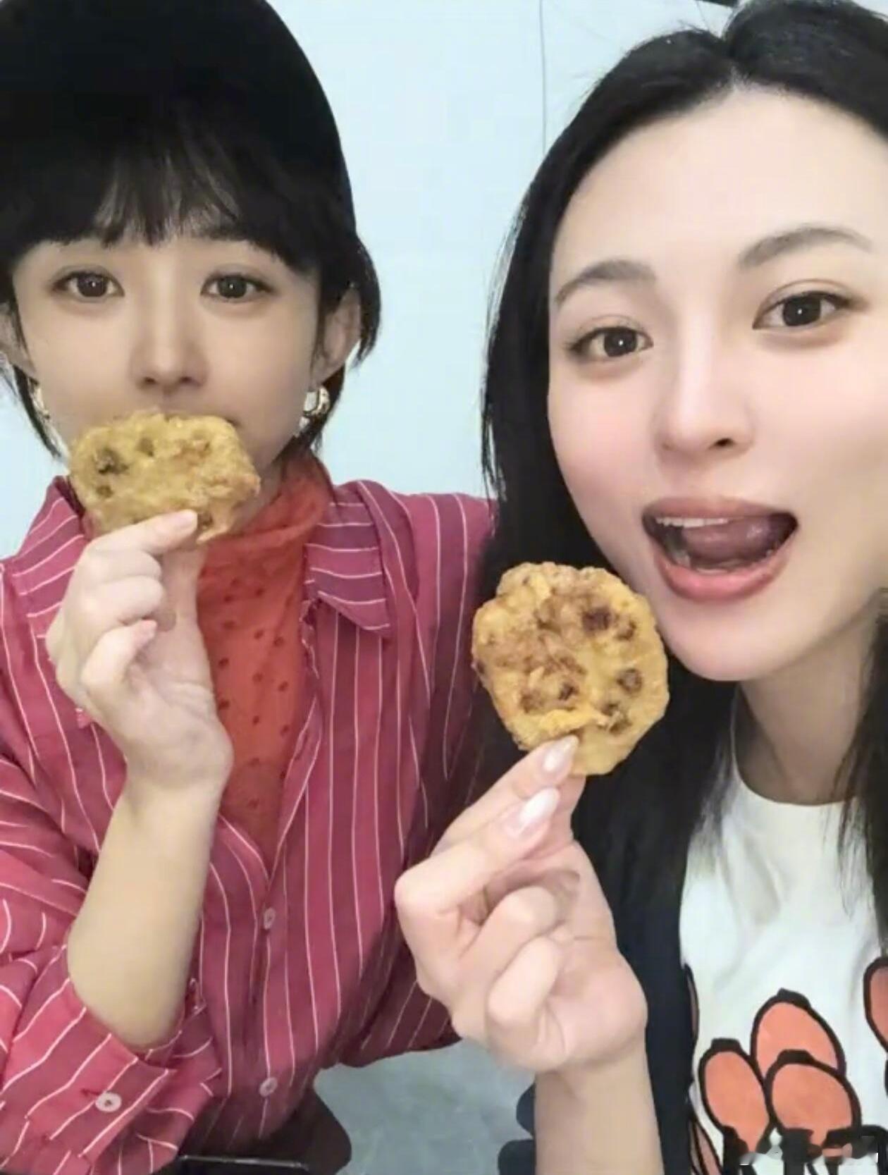 新年齐刘海的赵丽颖，好嫩好萌！梦回早期