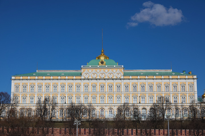 #俄方再邀泽连斯基到莫斯科会晤#【#俄再邀泽连斯基赴莫斯科与普京会晤#】据新加坡