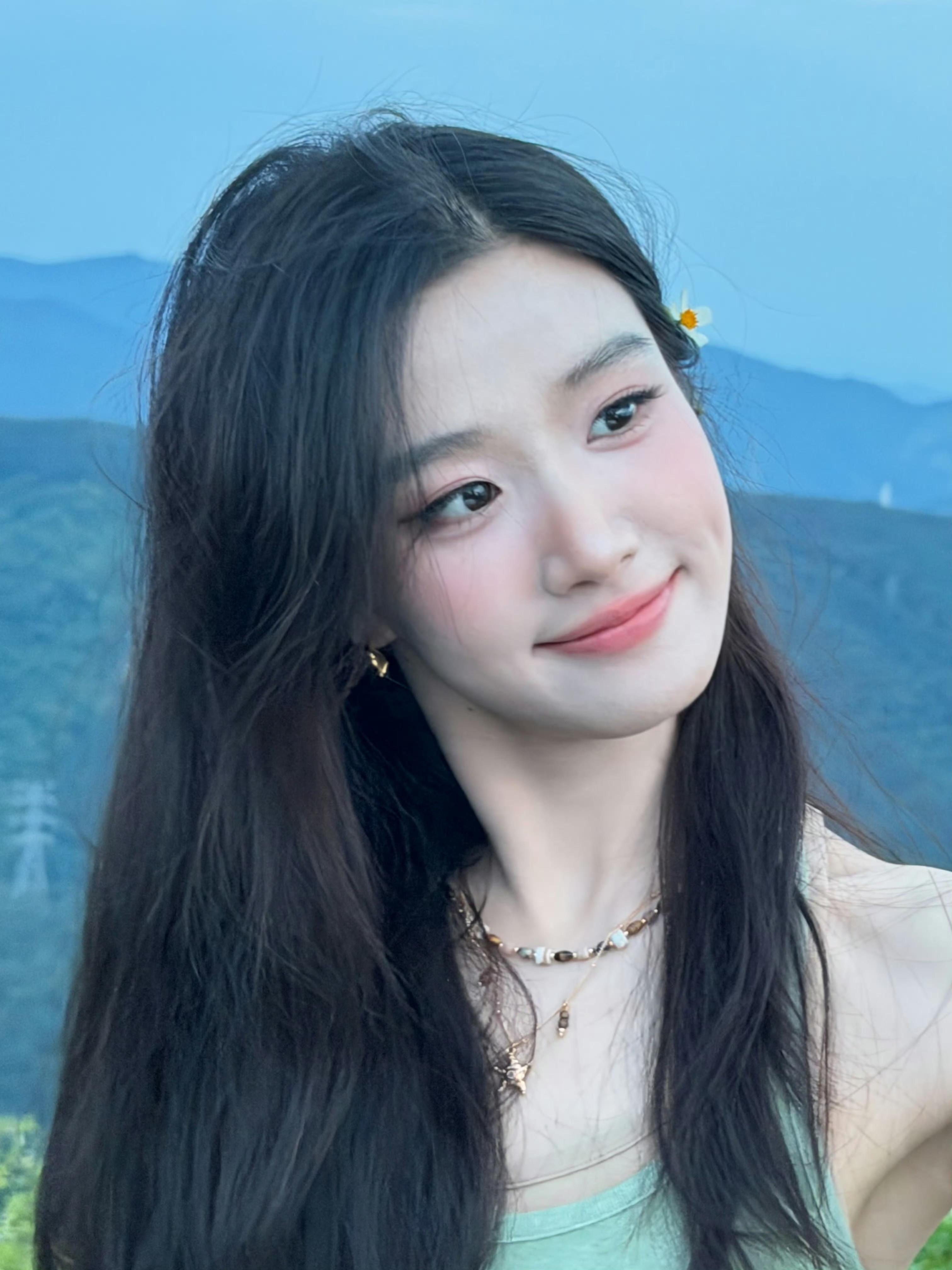 卢昱晓完全贵卡级别包的哇我们晓晓好美​​​