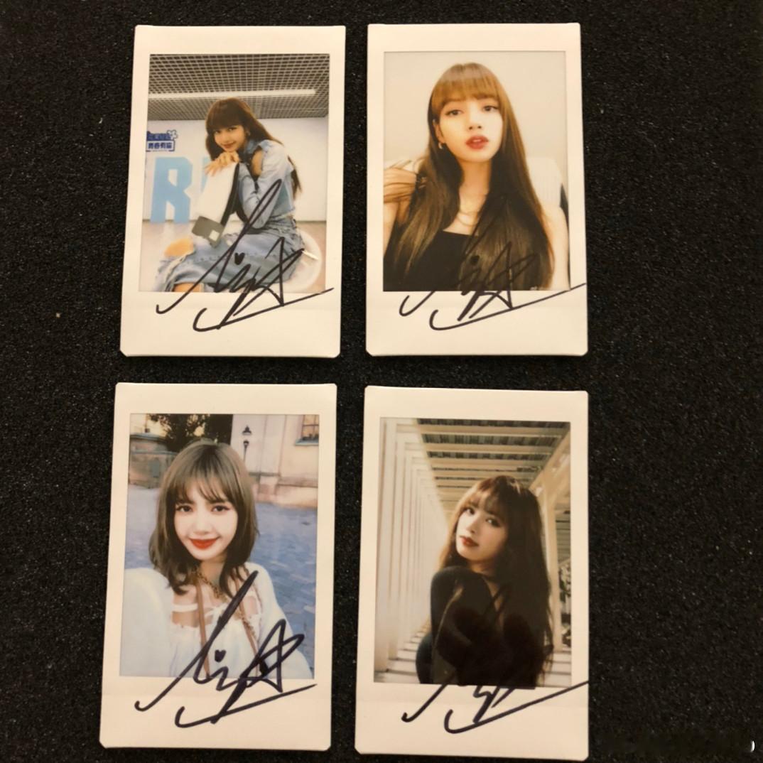 BLACKPINK，金智秀（JISOO）金智妮（JENNIE|||）、朴彩英（R