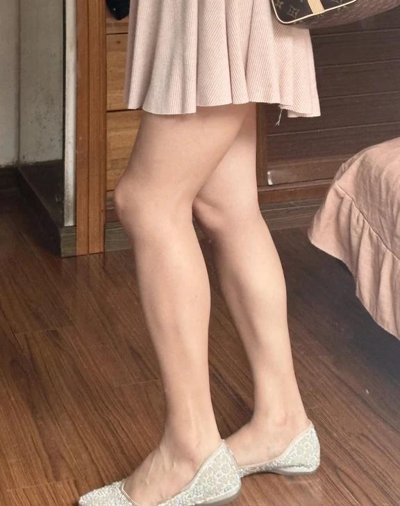 城里的风光真好拍照角度很重要小腿