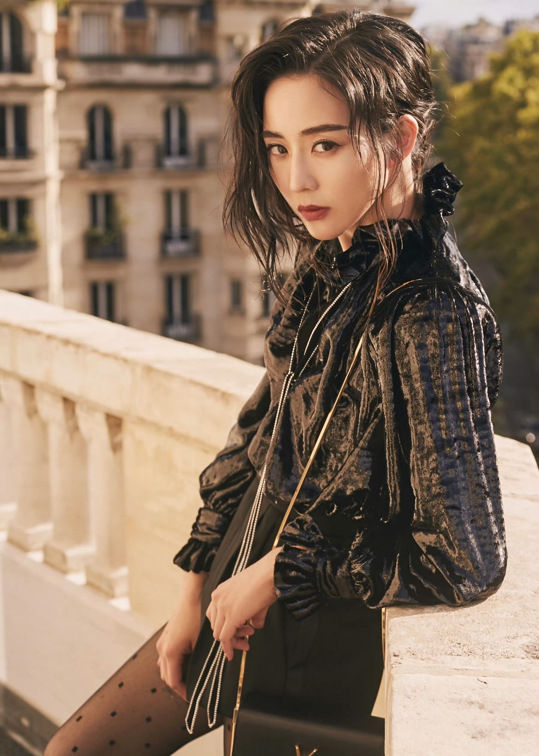 张钧甯波点黑丝