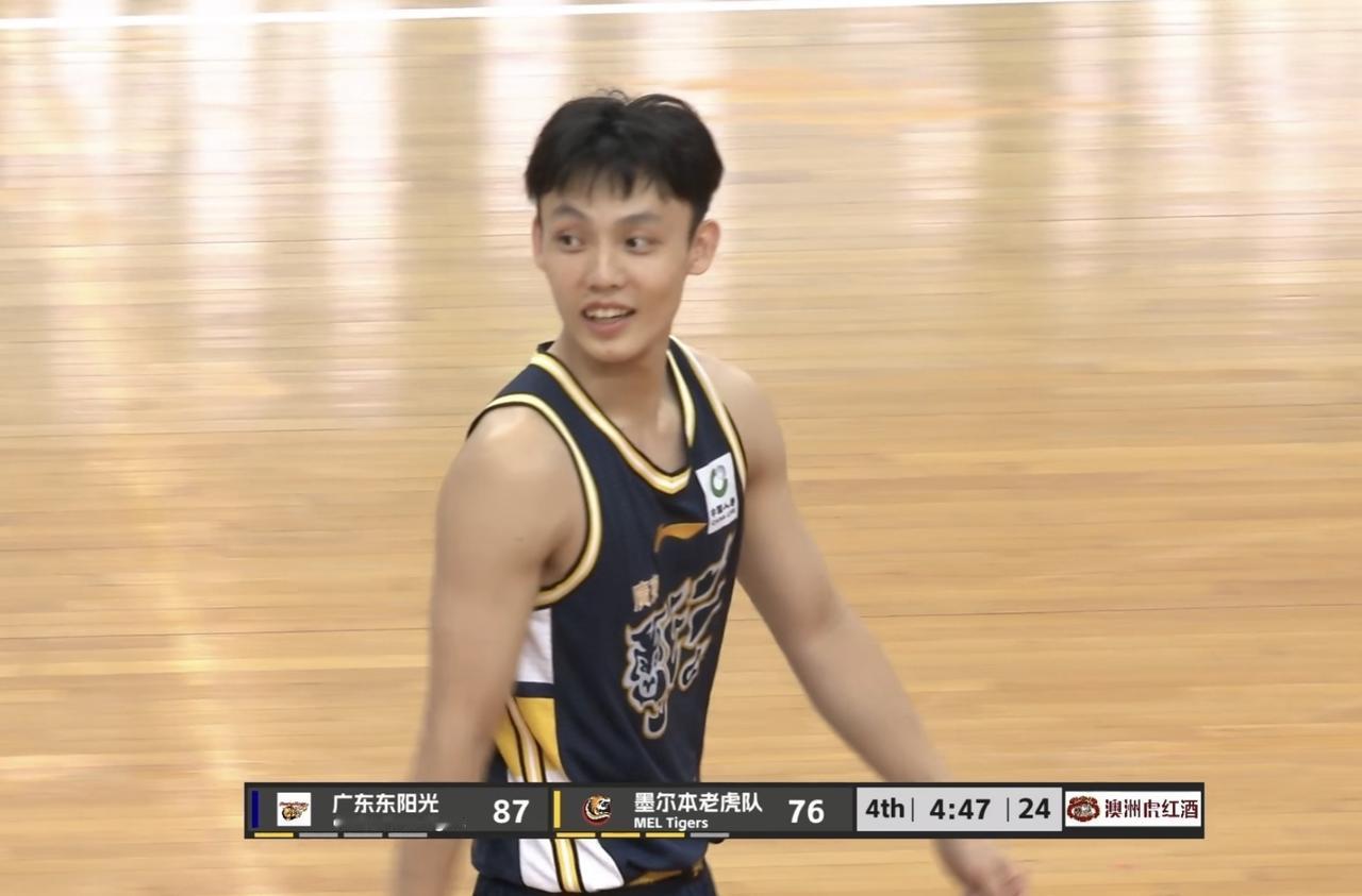 全场战报，广东宏远98‑84击败墨尔本老虎！张文逸砍下22分，新阵容打出亮眼表现