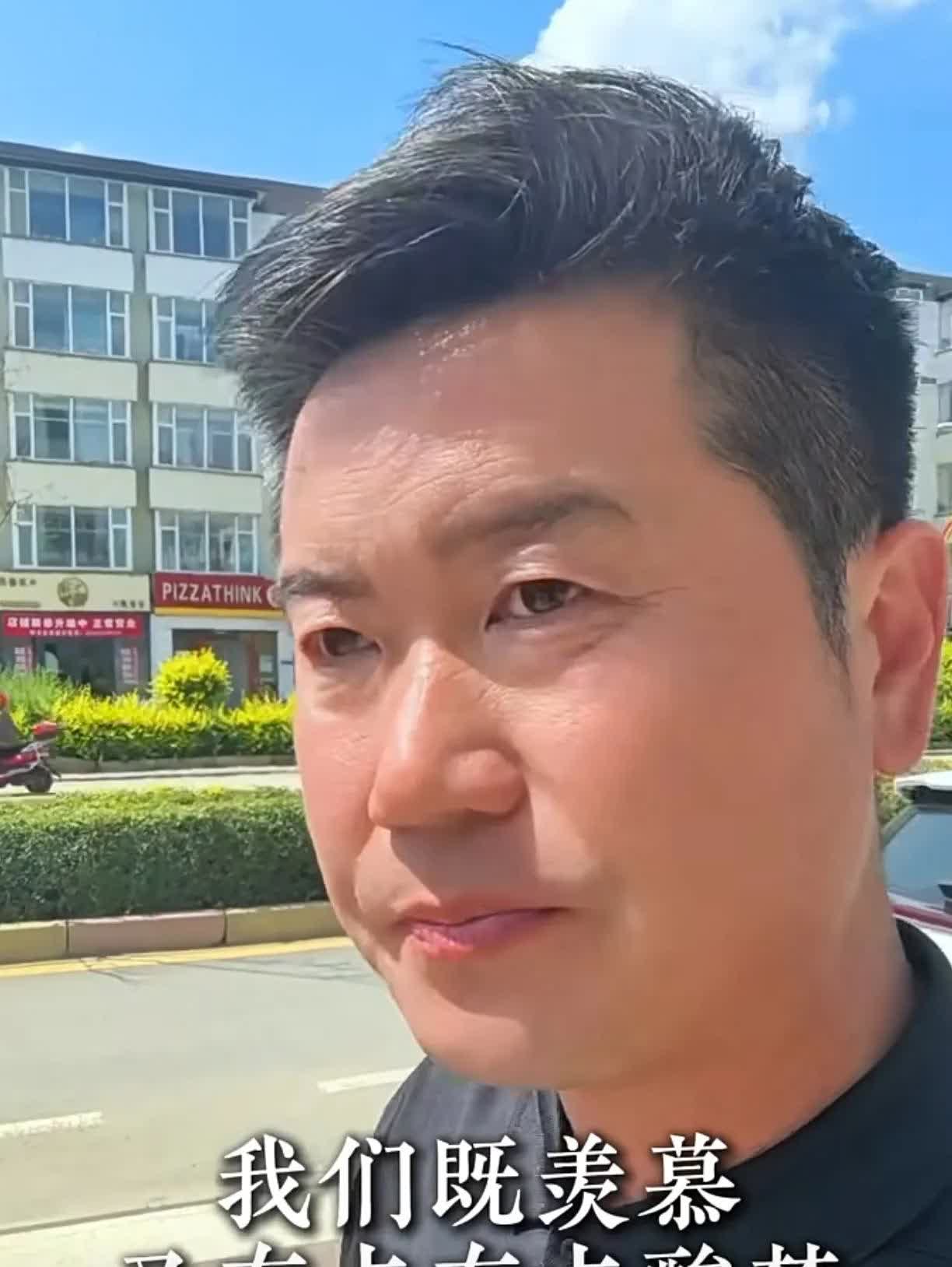 肇俊哲聊起孙兴慜，既有羡慕又有酸楚。肇俊哲谈孙兴慜即将离开英超豪门热刺的