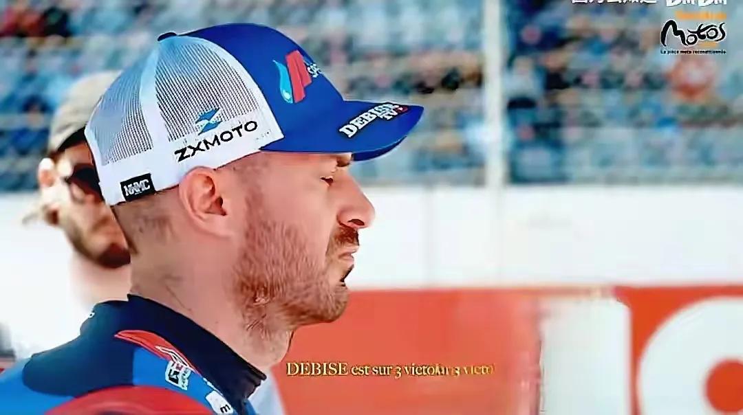 瓦伦丁拿下史诗级双冠后，跻身前列就是张雪机车最大的成功瓦伦丁拿下史诗级双冠，确