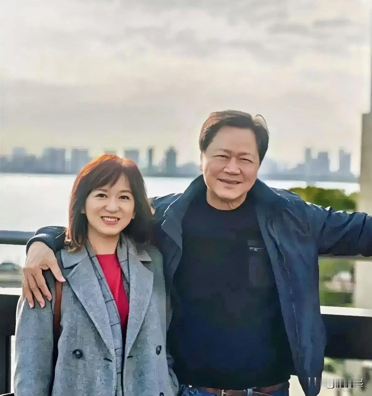 休假结束返台上班，打卡之后收到资遣通知！周玉琴赖岳谦夫妻一月内相继离开中天，岛内