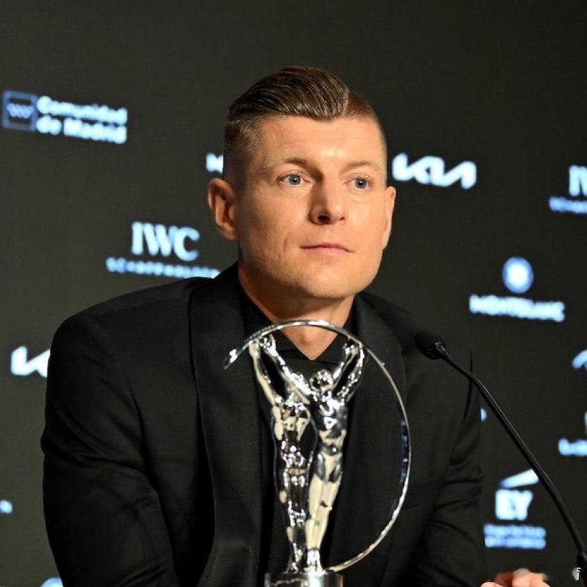 托尼·克罗斯谈拜仁对巴黎圣日耳曼的半决赛对决：“我认为拜仁必须比对阵皇家马德里的