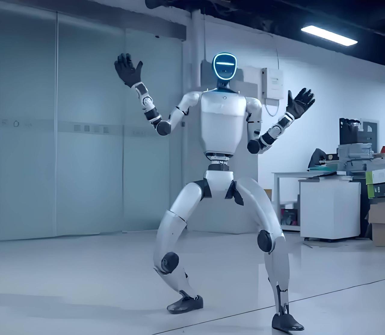 不管你信不信，这就是事实！2025年，智元机器人出货量5168台2025年，