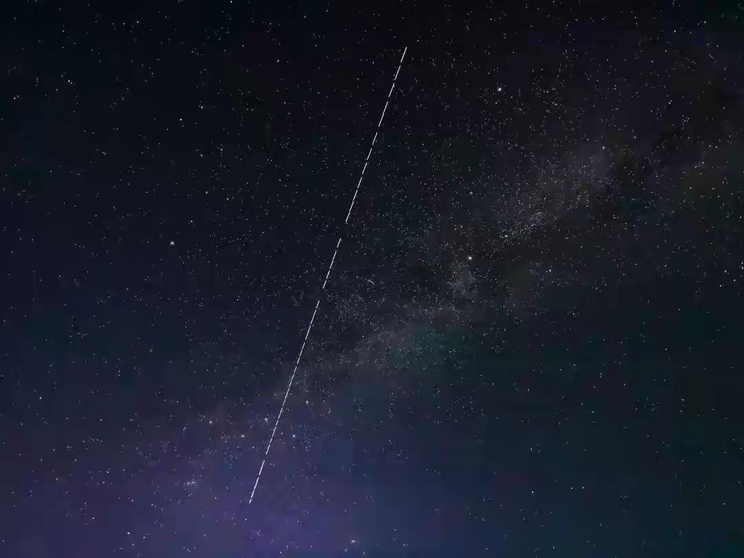 美国：星链占领太空，中国落后！中国：别急，我用造车流水线反超当你深夜抬头仰望星