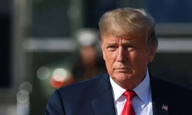 尽管伊朗在空袭中受损很大，但我们必须得铭记一点：伊朗是二战以来第一个敢向美国大使