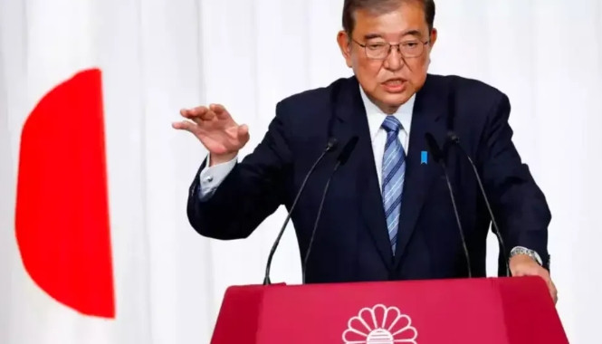 日本首相发出警告！日本首相石破茂说，美国现在在俄乌战争问题上的态度，给了世界