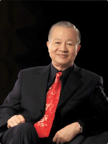 曾仕强说，大家一定要转换一个观念，那就是孩子降生在你家，并不是你们夫妻一高兴就把