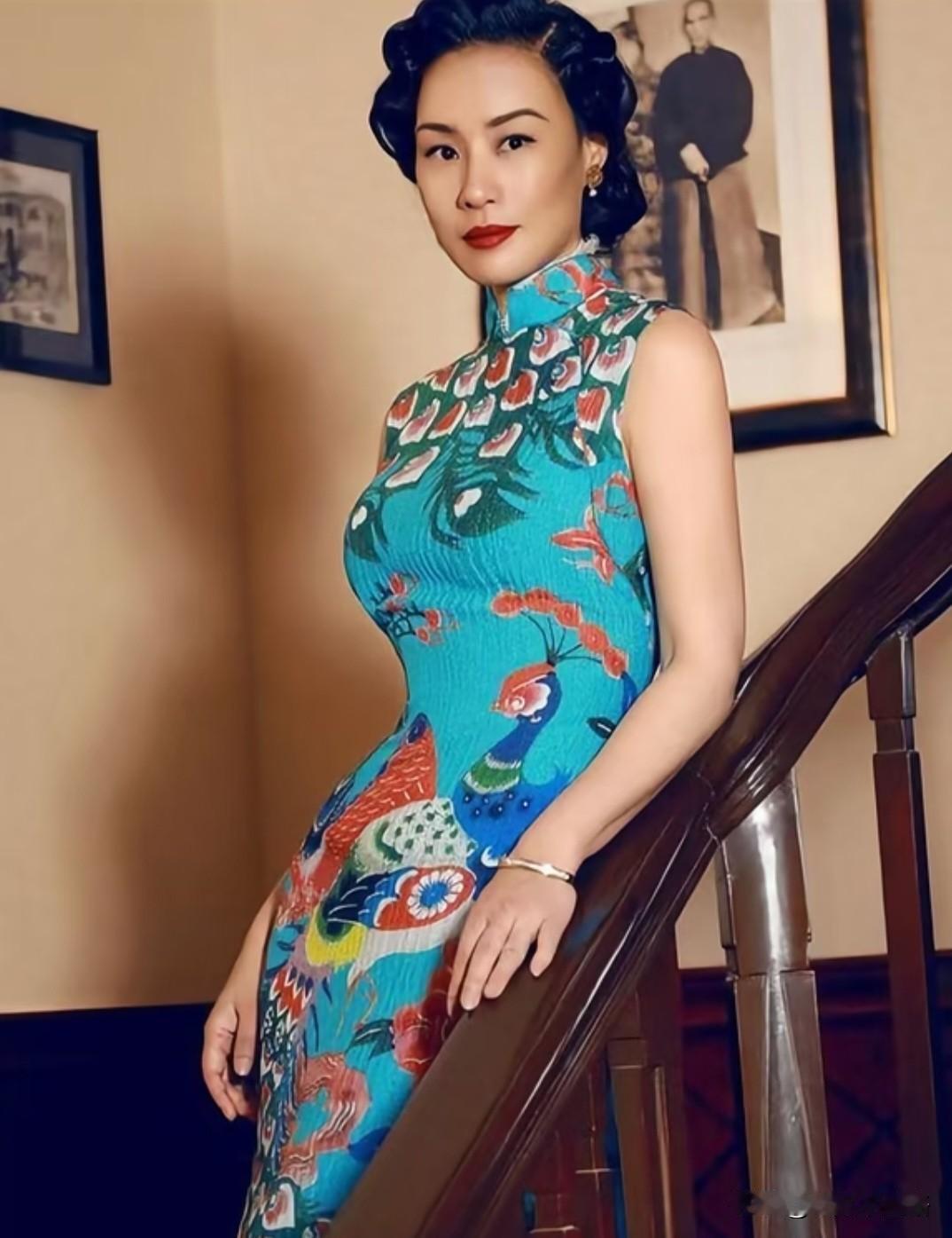 邬君梅丈夫走了，俩人相守三十年，9次试管都没盼来自己的孩子，想想就挺让人惋惜的