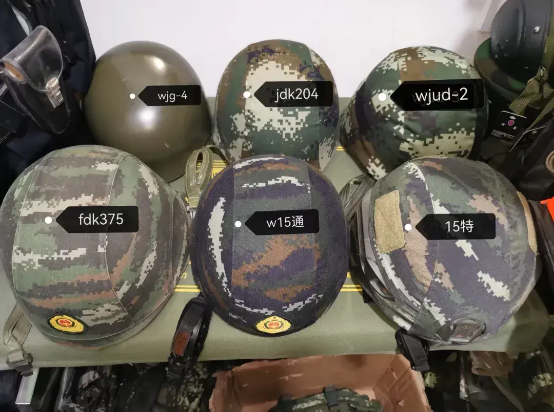 武警曾使用过的一部分头盔
