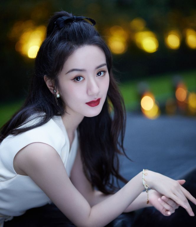 刚结婚的时候，我也不喜欢我老公，甚至他碰我，我都嫌烦。婚姻这段路，开头总是充满了