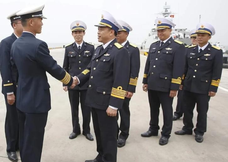 越南对舰艇穿越台湾海峡做出了进一步声明！越南外交部最近表示，台海海域是国际海域，