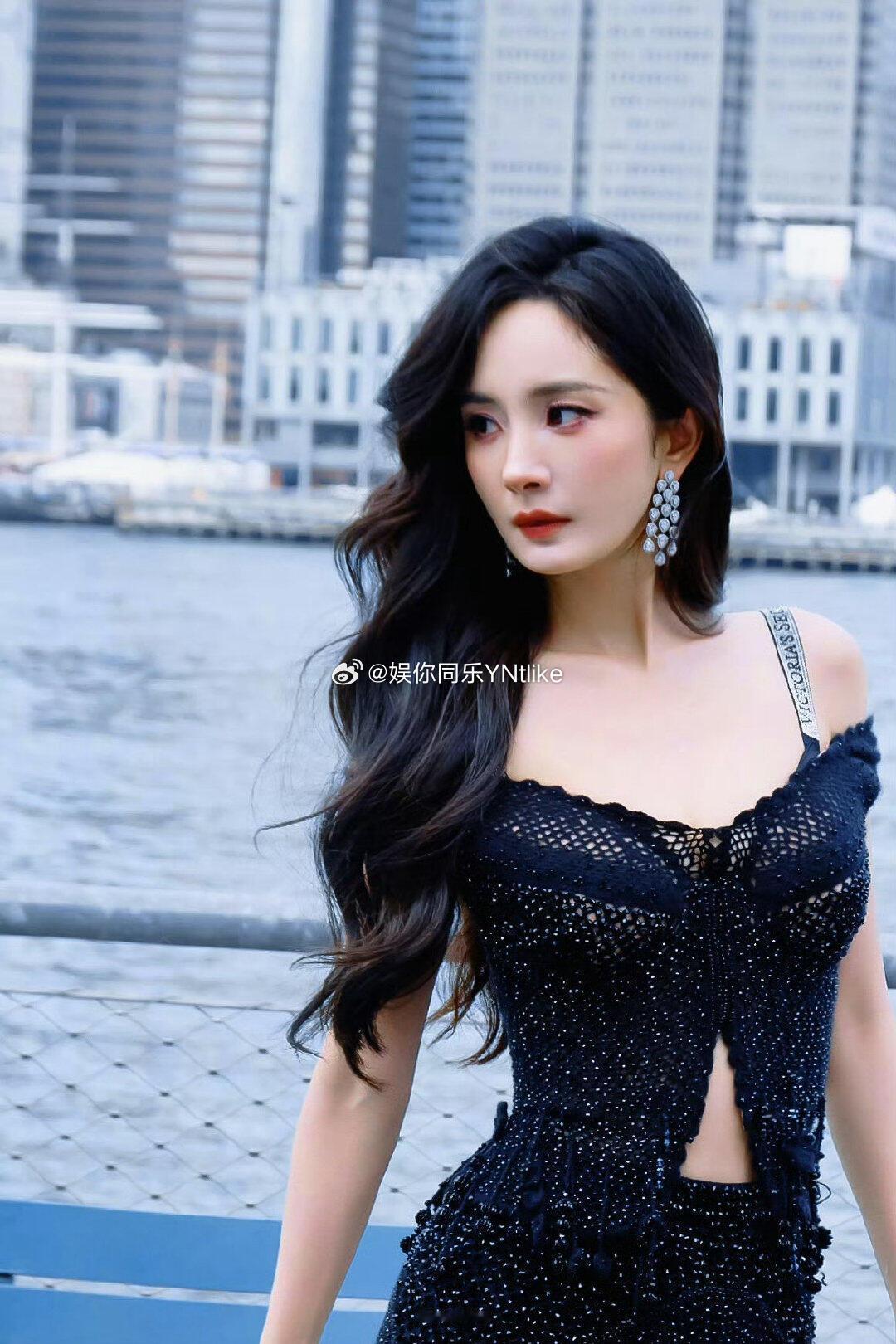 杨幂杨幂回应与张艺谋合作杨幂