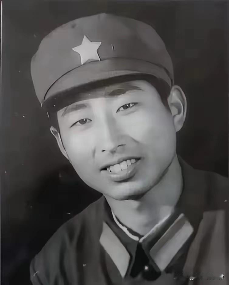 1979年对越作战，两名团级干部带14人临阵逃跑，23岁排长却带队血战11天