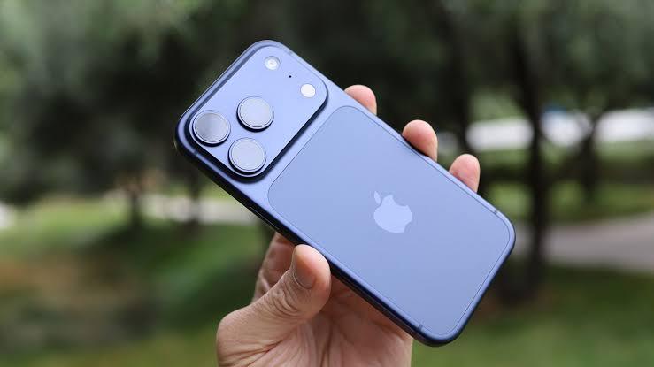 如果爆料属实，iPhone18标准版外观越来越接近17Pro，乍看确实更高级