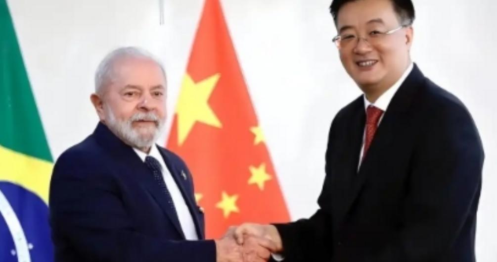 9.3大阅兵越来越近了，一些大国讨价还价不说，连小国也把来不来参加阅兵当成拿捏我