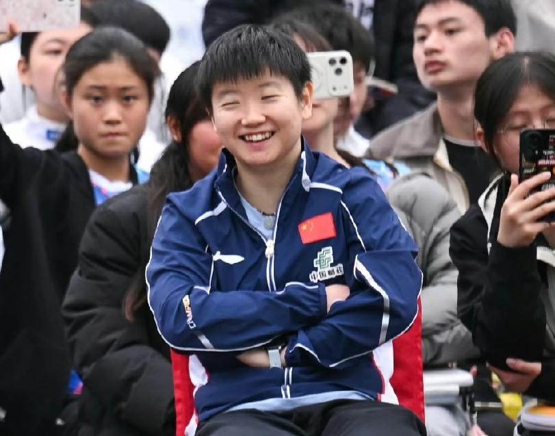 说来有点惆怅！与孙颖莎差不多大的伊藤美诚，离开了日本国家队，可莎莎还在继续。其