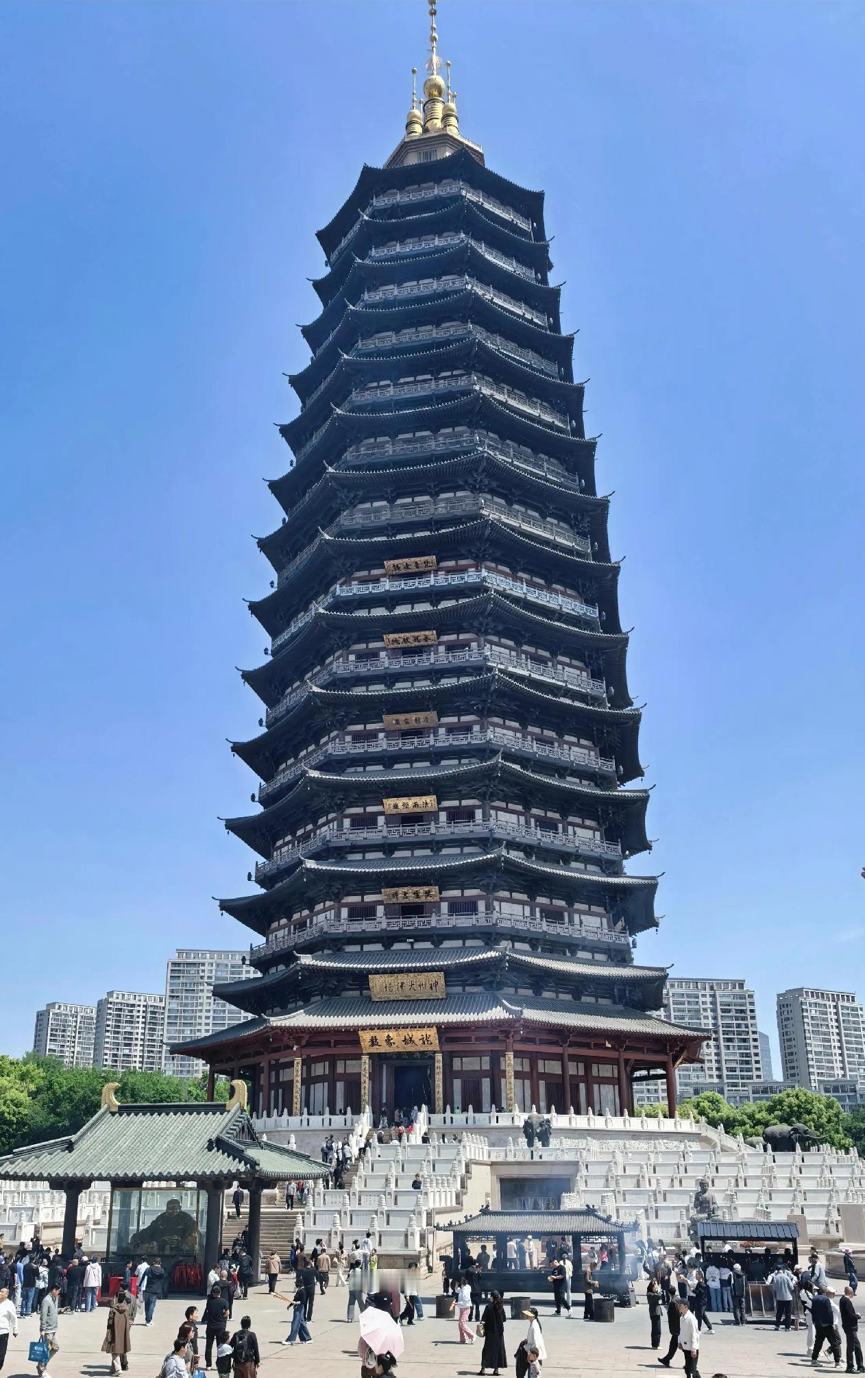 常州天宁禅寺，它可是“东南第一丛林”，始建于唐代贞观年间，距今超1300年。乾隆
