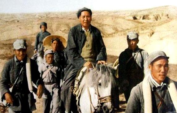 熟悉毛主席的人都知道，他在转战陕北时起了个化名，叫“李得胜”。但是，到底是叫“