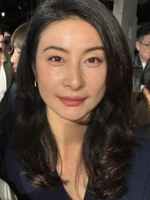 曾经被捧为百年旺夫相，如今玄学大师集体闭口，郭晶晶太清醒当年香港相学圈，纷