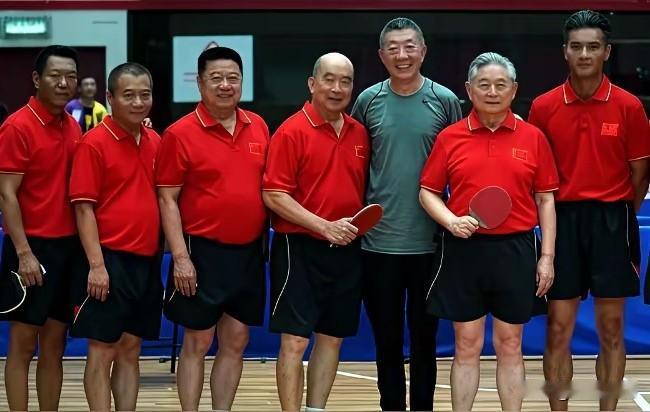 国乒老将，一代人的记忆。有马文革，王涛，郭跃华。还有几位，老球迷还认得出么？