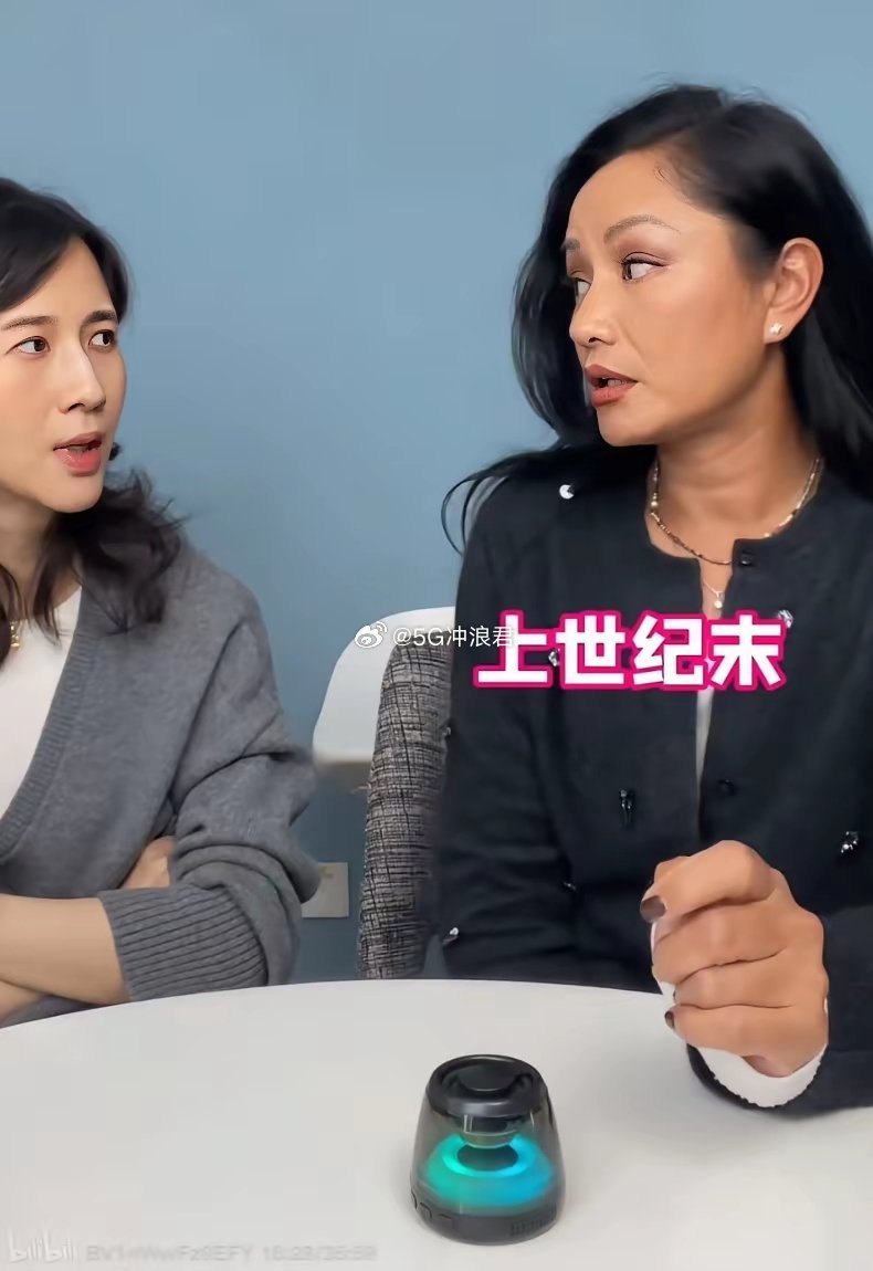 瞿颖在papi酱的节目里又翻红了！强烈建议流量们学学这五点：1、情商很高。问她最