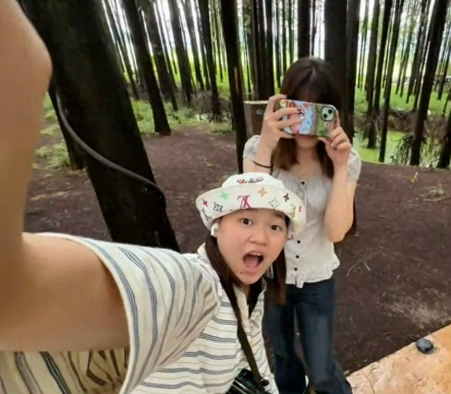 全红婵近照惊艳全网！熬过发育关，终于长开，颜值气质大逆袭！​​​