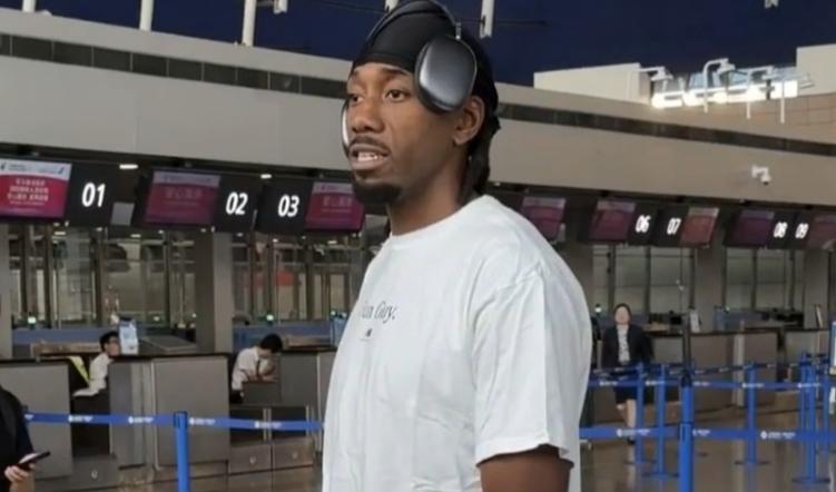 小卡中国行翻车了！谁之过？近期NBA球星一个接一个的开始了中国行，前有退役球星